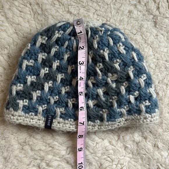 Women’s knitted hat lot of two - Picture 3 of 6